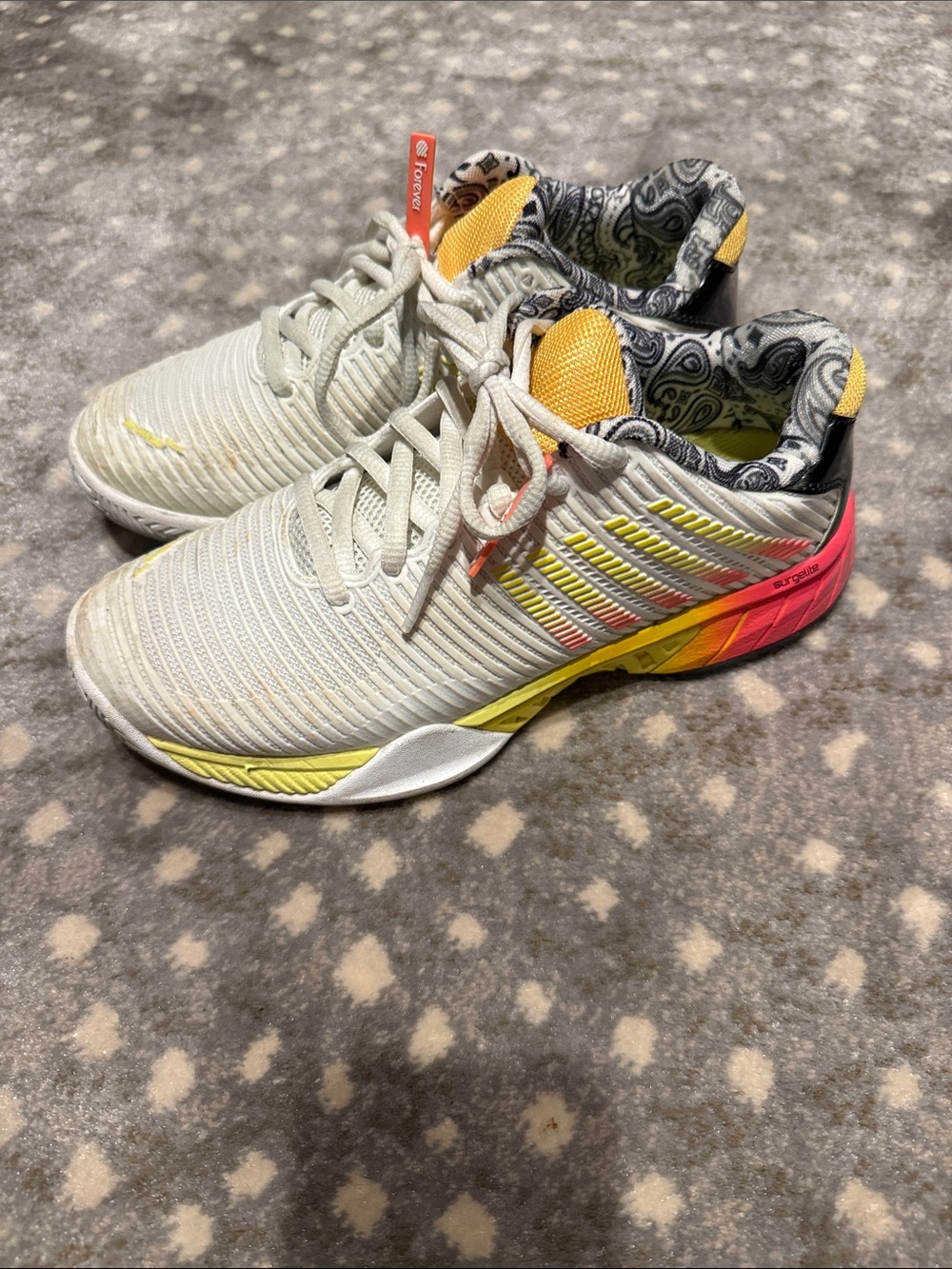 K-Swiss Women's Cream Tennis Sneakers with Yellow and Pink Accents 🎾